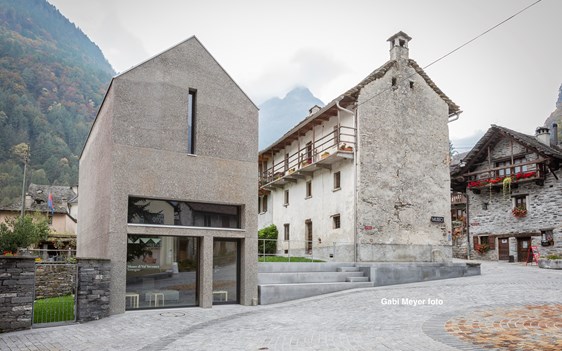 3.1.1 Foto Esterno Notturna