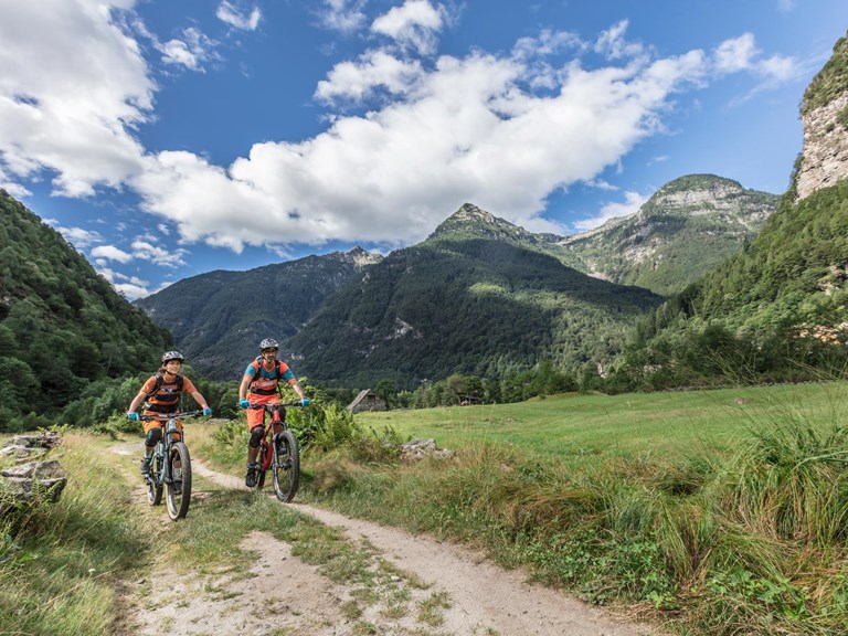 Mountainbike Alta Verzasca Bike 5 (© Ascona Locarno Tourism Foto Alessio Pizzicannella)